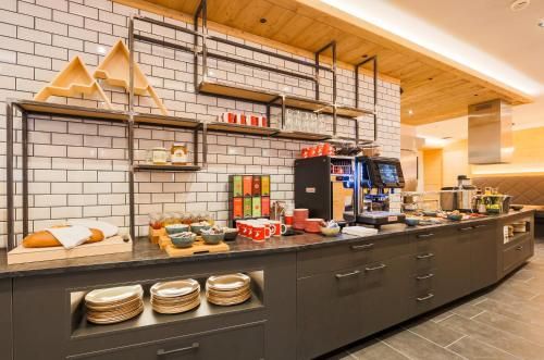 AvenidA Panorama Suites 3