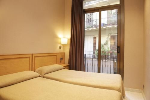 Hostal Nuevo Colon 3