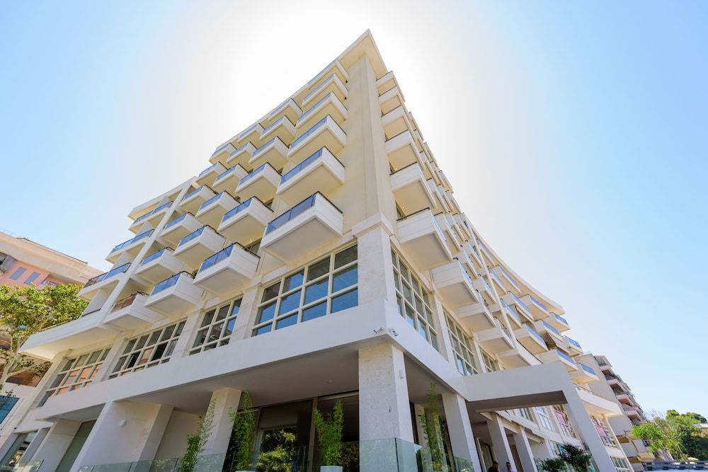 Navy Hotel 4 estrellas en Vlorë