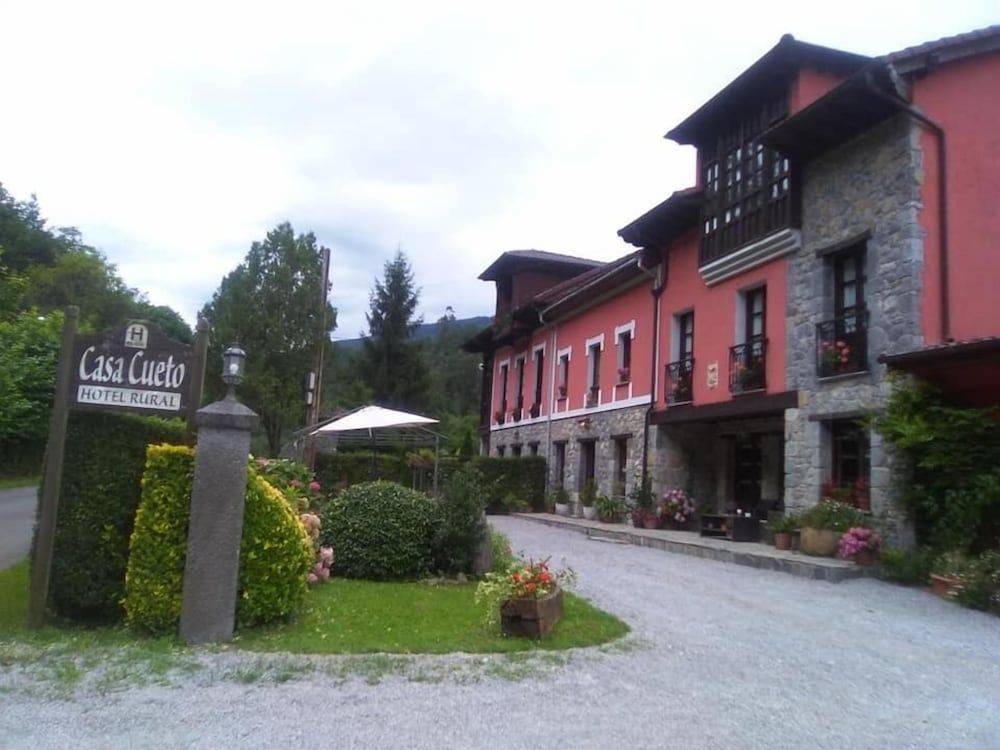 Hotel Rural Casa Cueto 1