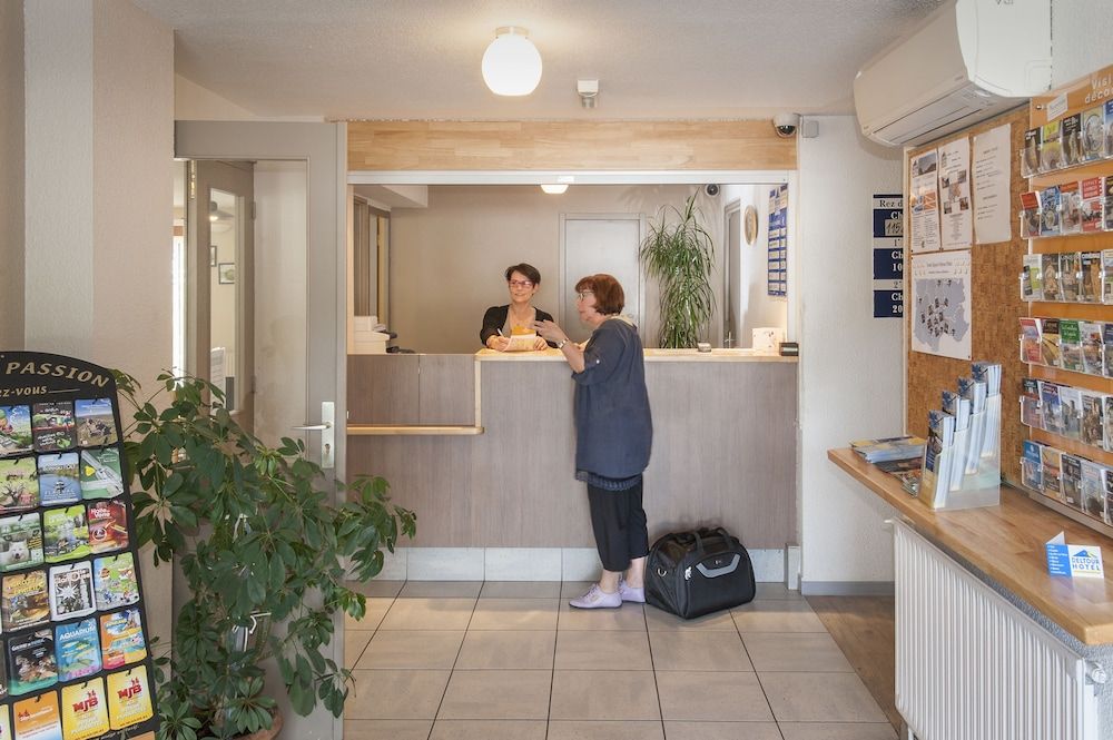 Brit Hotel Essentiel Millau 3