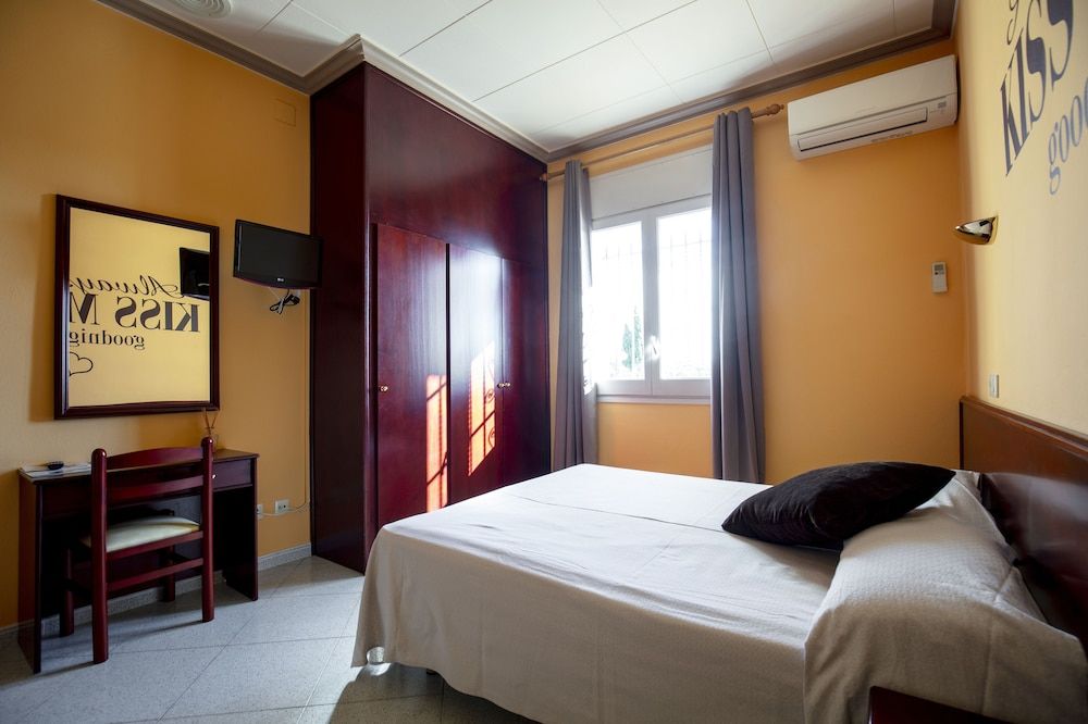 Hostal Rural Can Pau 3