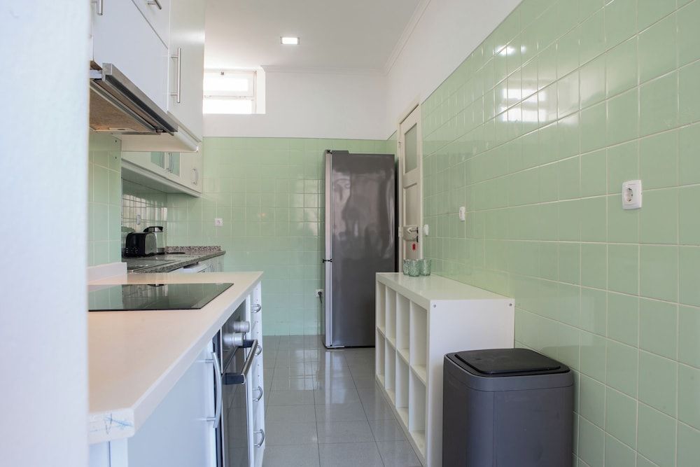 Succeed Campo Pequeno Guesthouse -1 estrellas en Almada