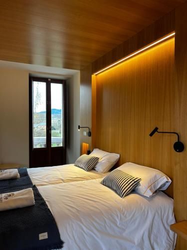 Hotel Miralrio Cacabelos 3