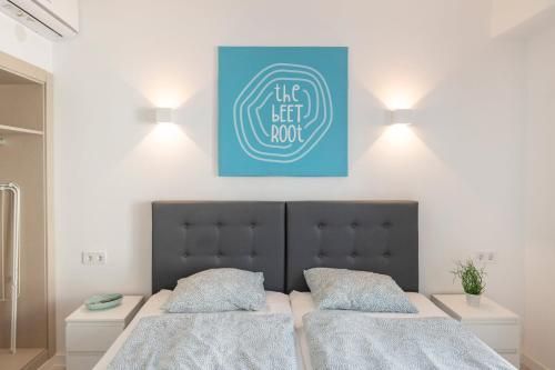 Beetroot, jedes Zimmer verfügt über Smart TV , eigenes Bad mit Regendusche und Balkon 2