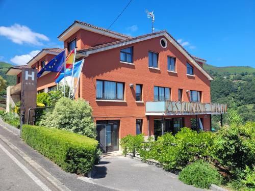 Hotel Restaurante Canzana 2