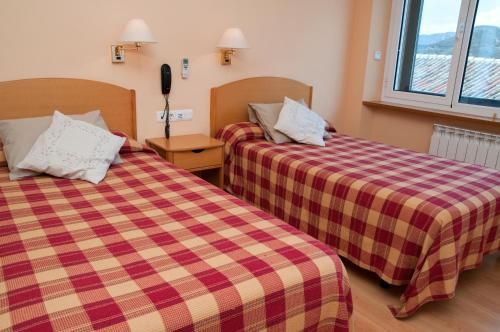 Hotel Villa de Ayerbe 3