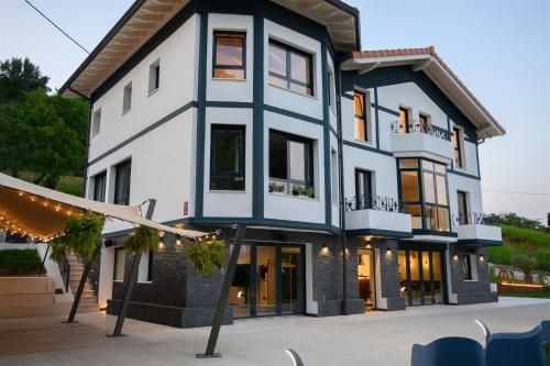 Neguetxea Boutique Guest House 1