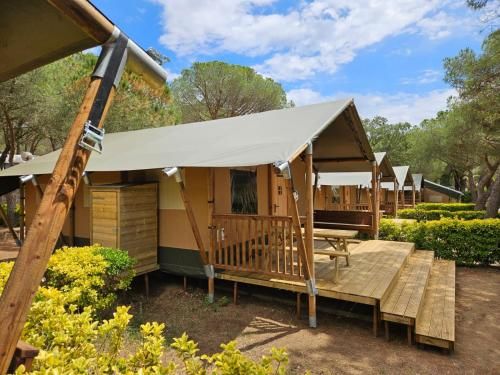 Camping & Bungalows Platja Brava 2