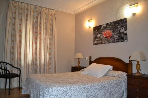 Hostal Aribel Longinos 3