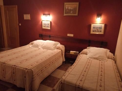 Hostal Residencia Castilla 3
