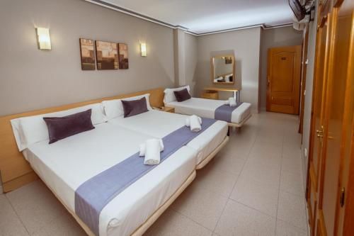 Hostal El Cruce 3