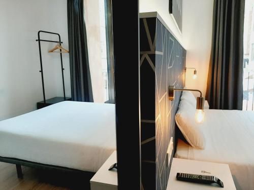 Hostal Laia by gaiarooms 3