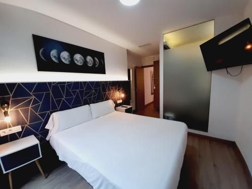 Hostal Laia by gaiarooms 2