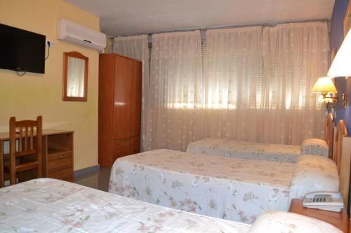 Hostal Al-Qazeres 1 estrellas en Cáceres