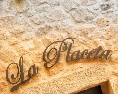 Hostal La Placeta 3