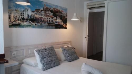 Hostal Ibiza 3