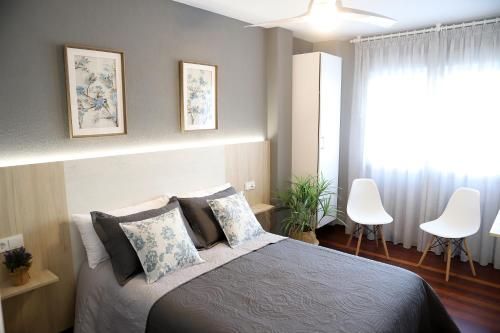 Grupo Arcanos Pensión Atenea & Via Romana 2