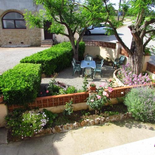 Hostal Can Bassalis 3