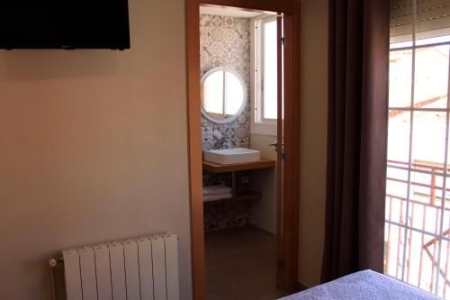 Hostal La Romànica 3