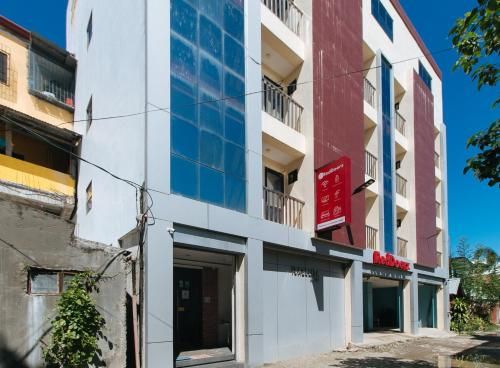 RedDoorz at Isabelita Hotel Tuguegarao City 2