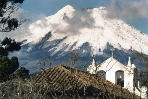 Hacienda La Cienega 3