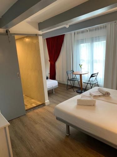 Hotel Restaurant Old Bridge 1