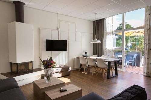 Strandhotel Bos en Duin 2