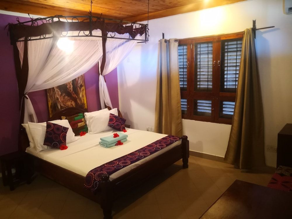 Mambo Ocean Resort 3