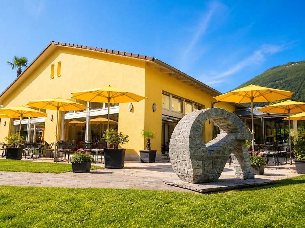 Parkhotel Emmaus - Casa del Sole 2 estrellas en Losone