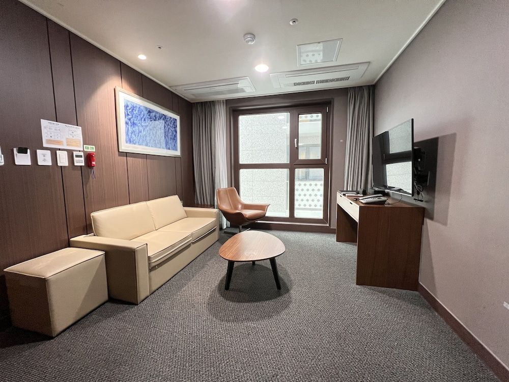 Jinju Raon Stay in Perla 3