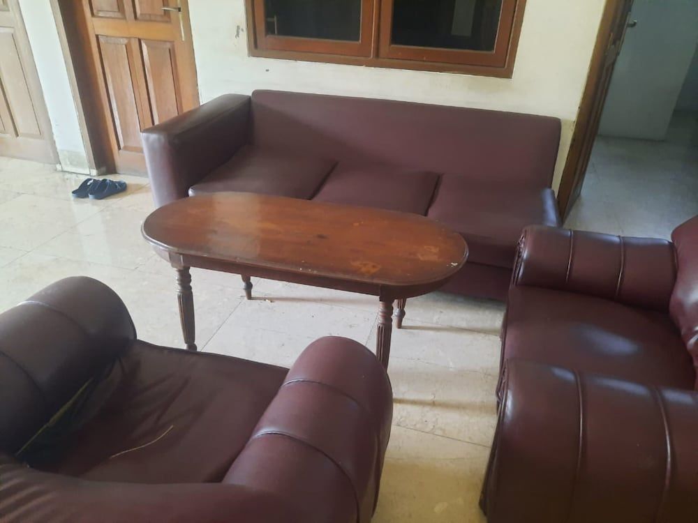 OYO Life 93160 Kost Jenny Karawang 3