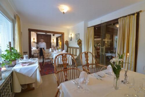 Romantik Waldhotel Mangold 3