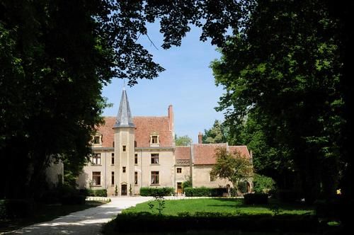 Château - Hôtel Le Sallay 3