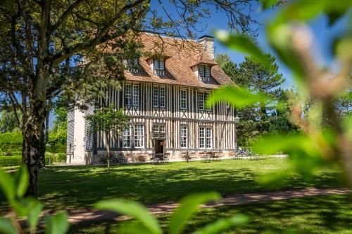 Les Manoirs des Portes de Deauville - Small Luxury Hotel Of The World 4 estrellas en Deauville