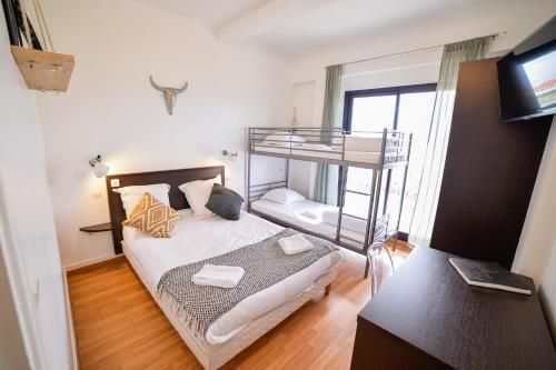 Single Fin Hotel & Lodge 2