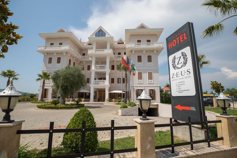 Vila Zeus Hotel 4 estrellas en Tirana