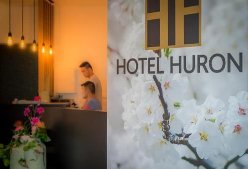 Hotel Huron 2
