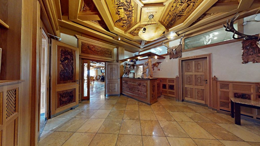 Hotel Diana 2