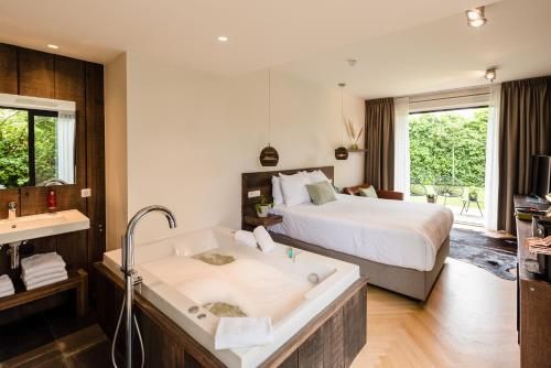 Van Heeckeren Hotel 2