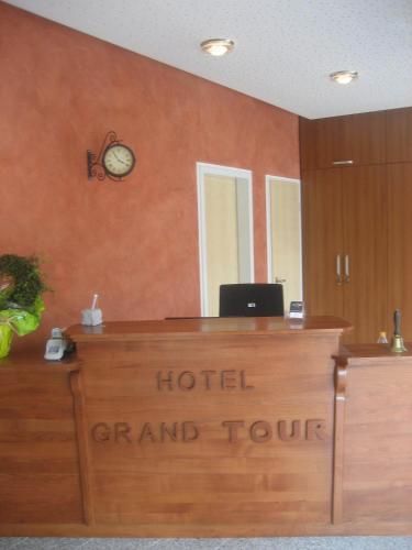 Hotel Grand Tour -1 estrellas en Colonia