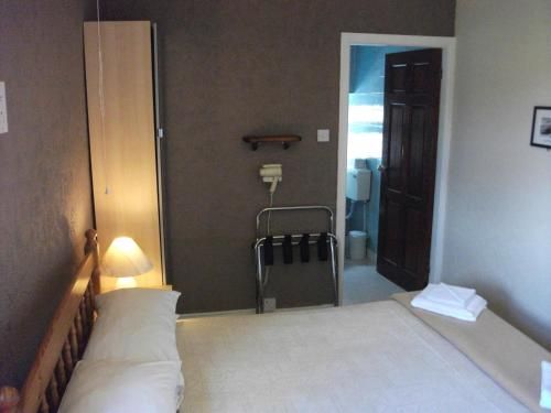 The Lantern Pike Inn 2