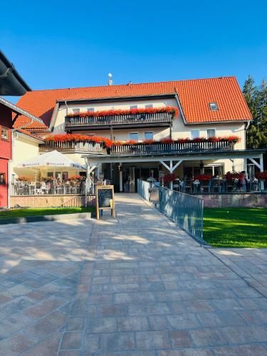 Hotel und Berggasthof Tanzbuche 1