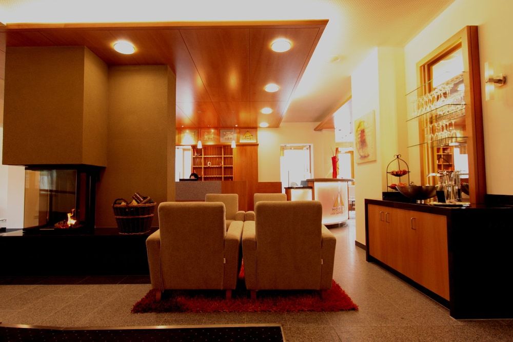 DAS VIER Sport,- und Wellnesshotel 2