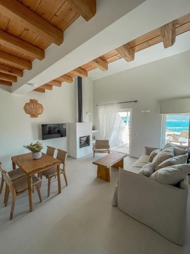 Triantafilia Guesthouse 3