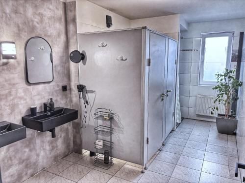 Hotel 108 2