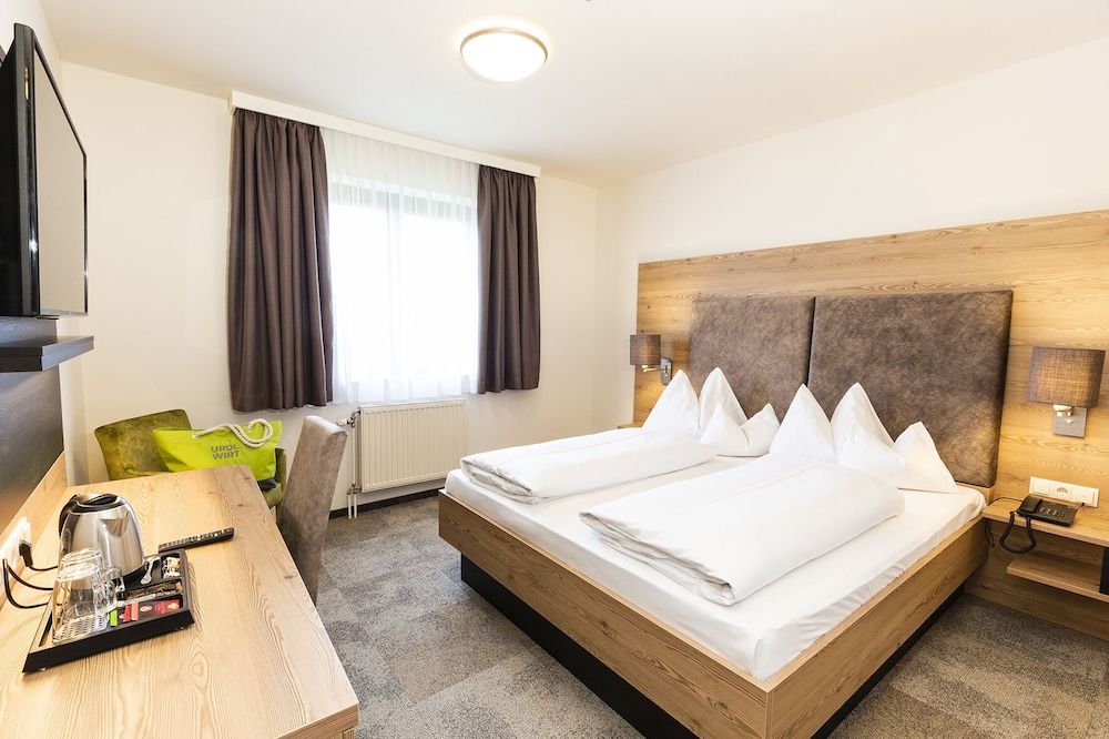 Hotel & Restaurant Urdlwirt 2