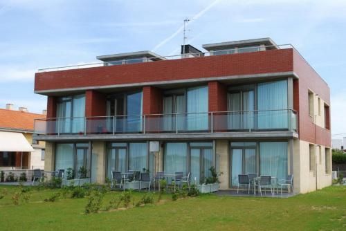 Apartamentos Playa de Portio 3