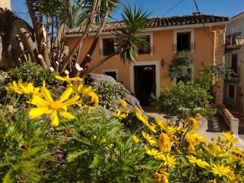 Les Penyetes Boutique Bed and Breakfast 3