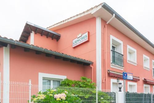 LIENCRES Apartamentos 2
